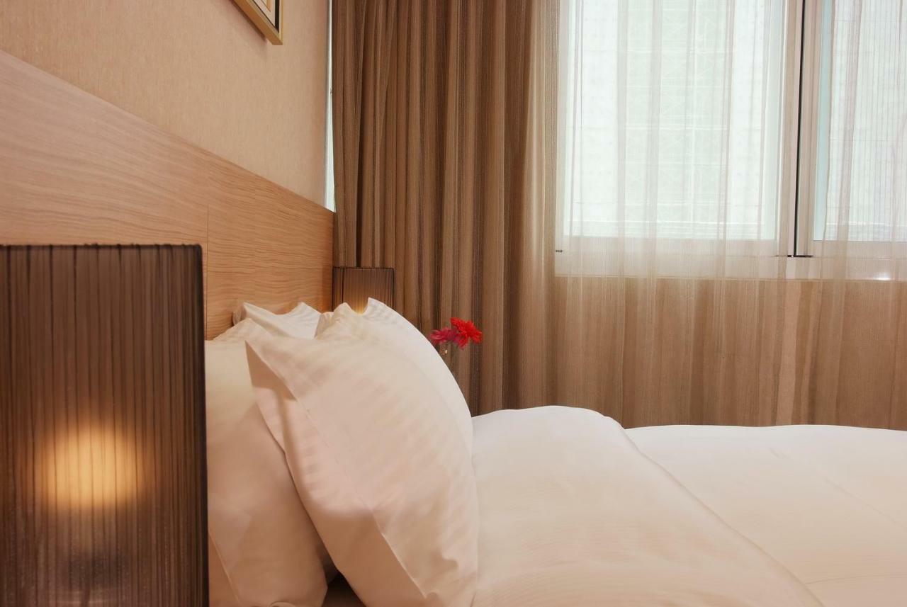 The Metro Hotel Taichung Buitenkant foto