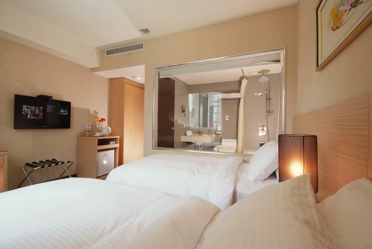 The Metro Hotel Taichung Buitenkant foto