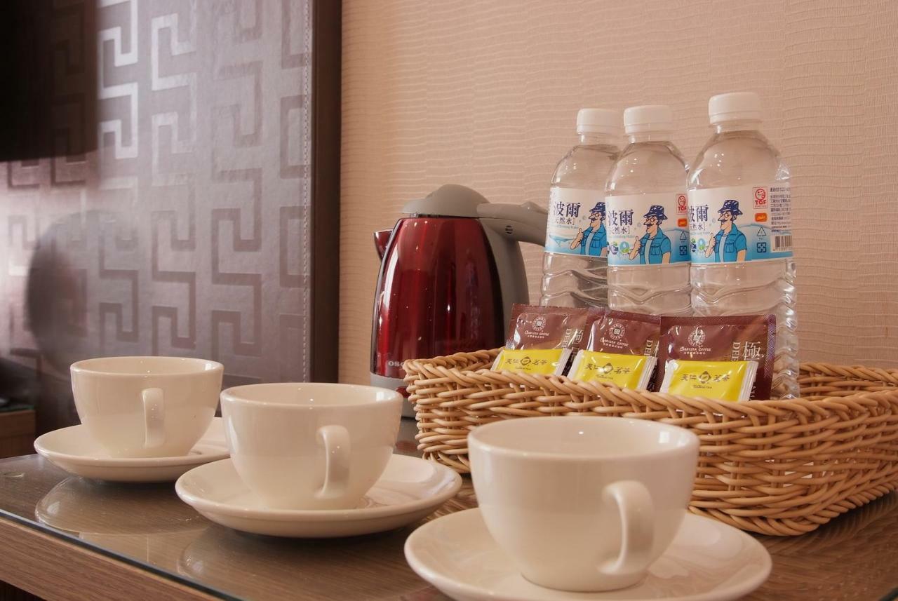 The Metro Hotel Taichung Buitenkant foto