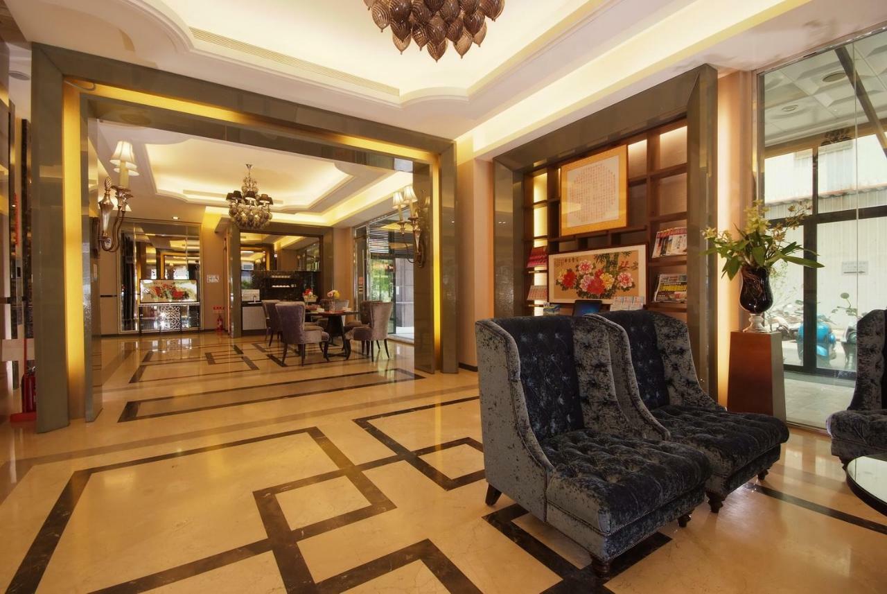 The Metro Hotel Taichung Buitenkant foto