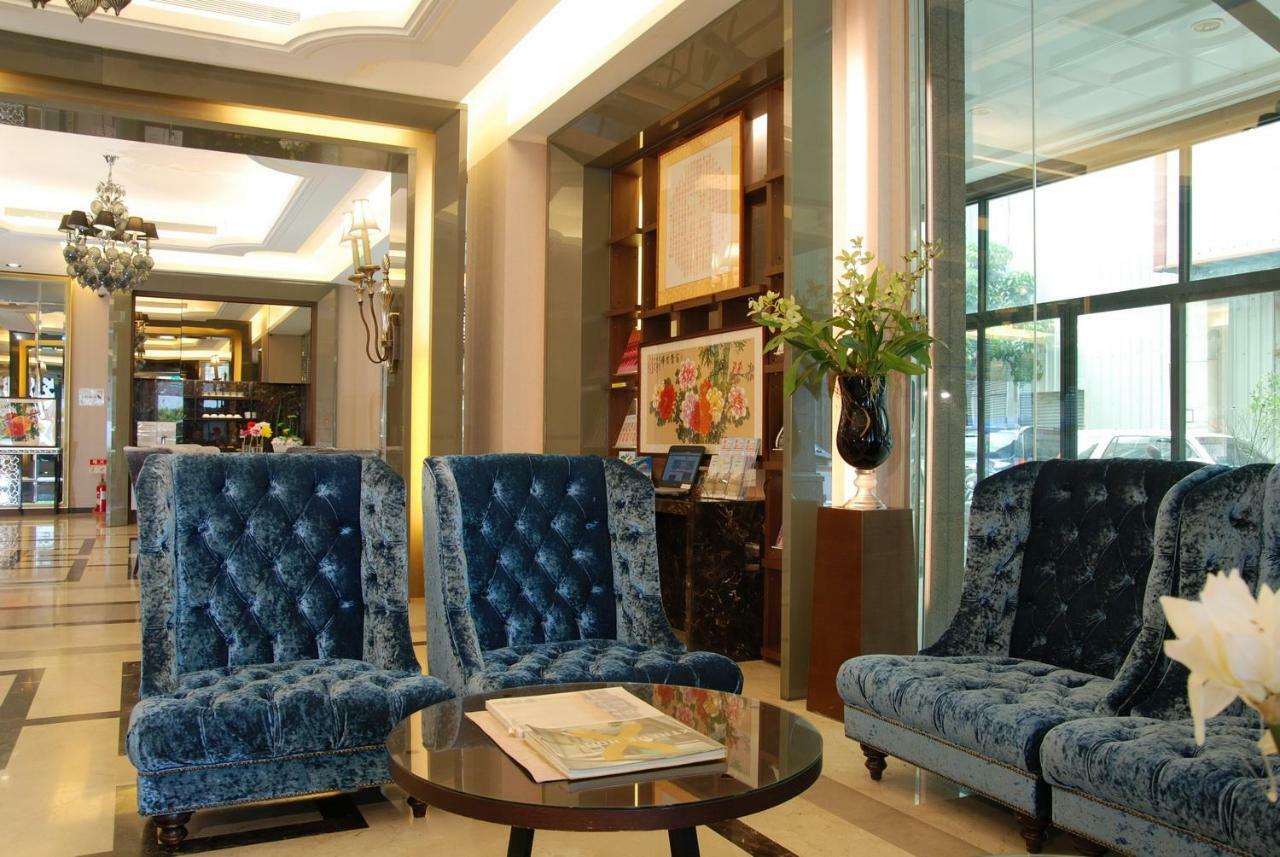 The Metro Hotel Taichung Buitenkant foto