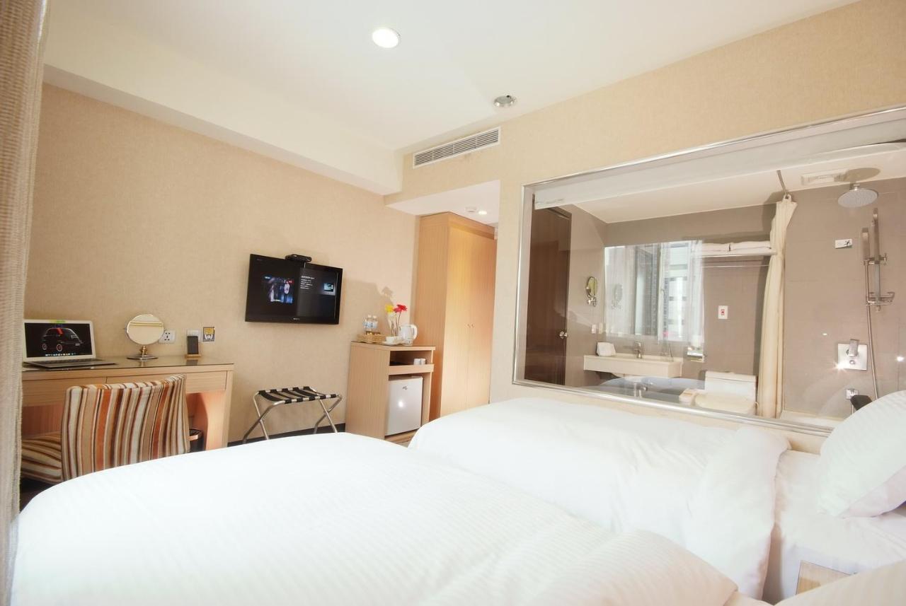 The Metro Hotel Taichung Buitenkant foto